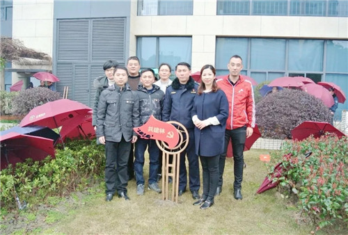 “學(xué)雷鋒 植綠樹(shù) 悟黨性”企福天地黨支部、經(jīng)開(kāi)區(qū)城管中隊(duì)黨支部等7單位開(kāi)展黨建活動(dòng)