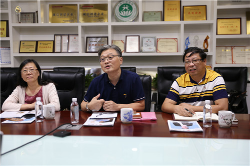 民革領導2_副本.jpg