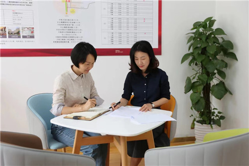 為園區200多位駐廠工人提供生活保4_副本.jpg