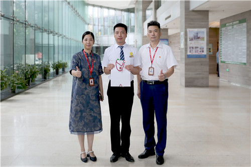 建軍節(jié)當(dāng)天，企福慰問(wèn)園區(qū)一線退伍軍人