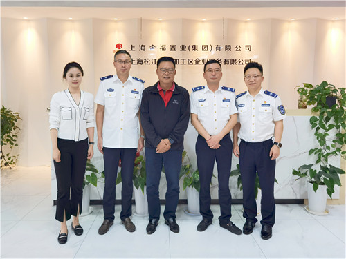 松江區(qū)水務(wù)執(zhí)法支隊(duì)蒞臨企福集團(tuán)送服務(wù)